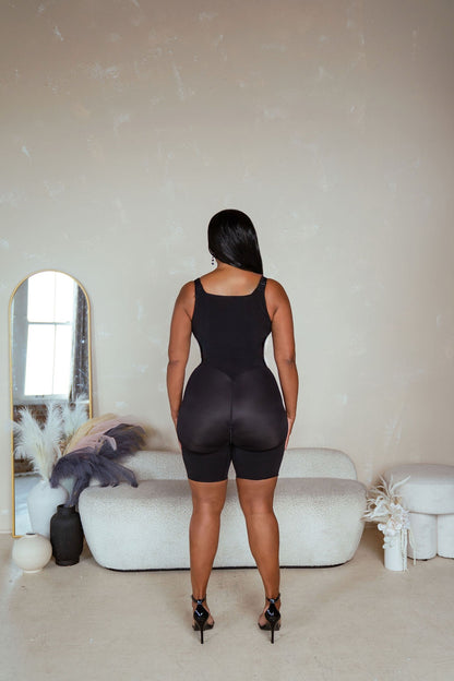 Hourglass Effect Suit